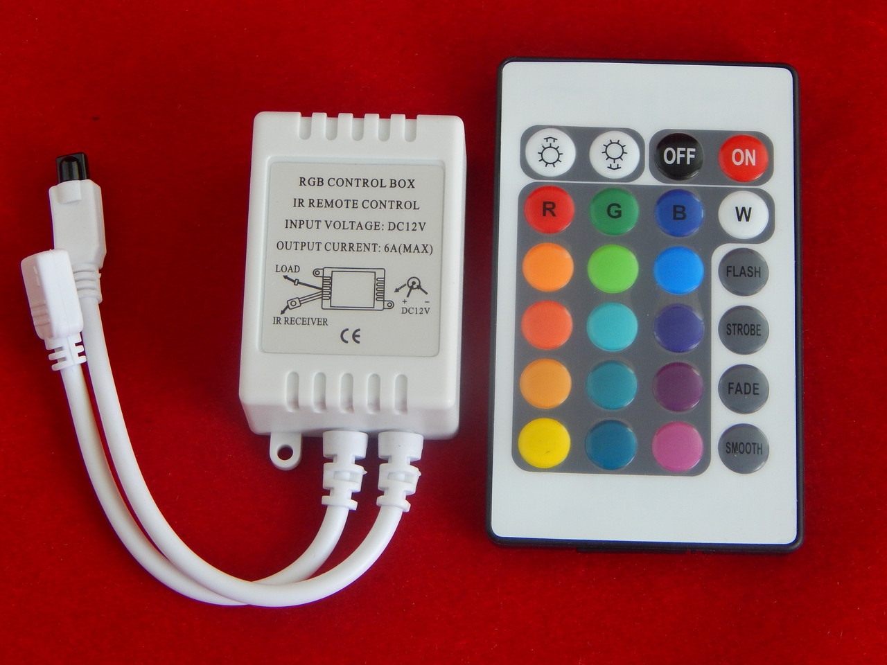 RGB контроллер с пультом управления 72W 12V 6Aс инфракрасным пультом управления - фото 1 - id-p44718942