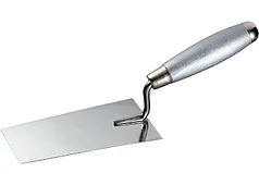 Кельма из нерж. стали, 140 х 82 мм, деревянная ручка// MATRIX