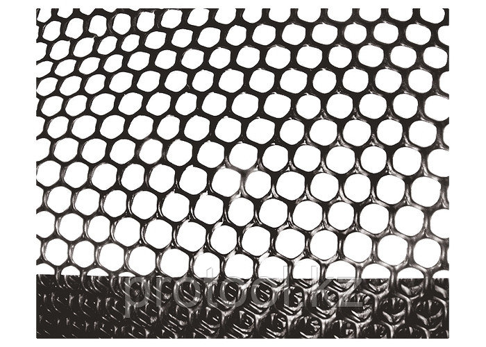 Сетка газонная в рулоне 2х30, ячейка 9х9 мм - черная // Россия