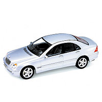 Коллекционная модель машины 1:18 Mercedes-benz C-class