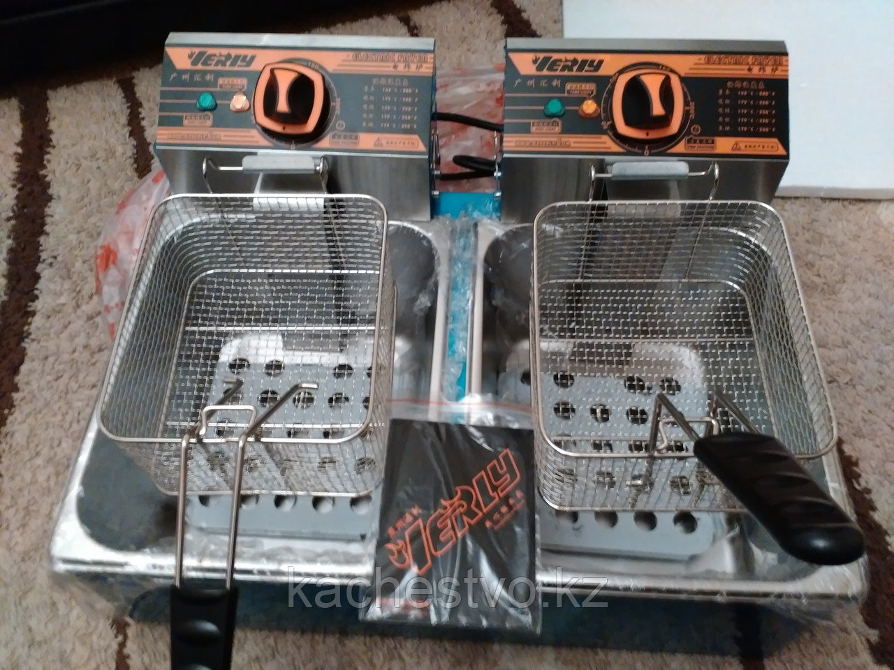 Фритюрница профессиональная на 12 литров двойная (6+6 литров) (чикен аппарат) 220В