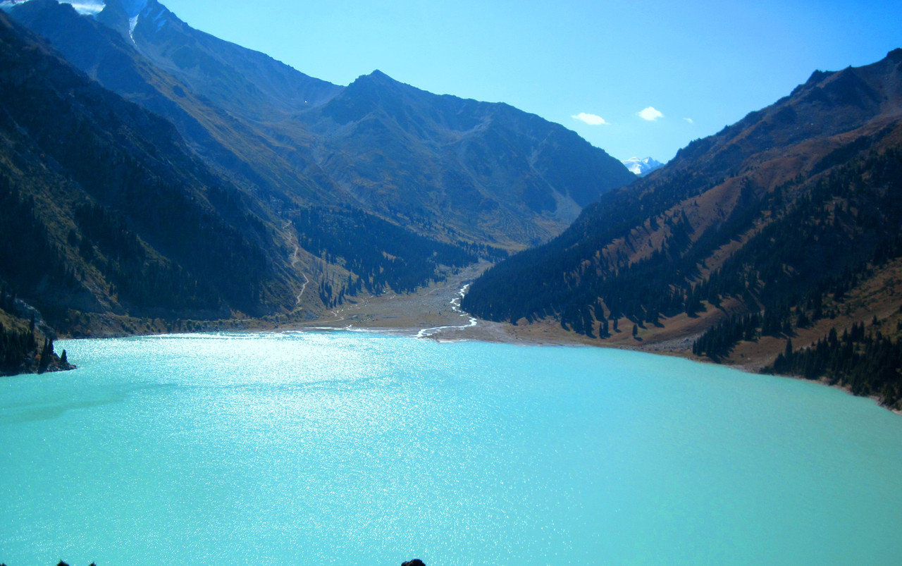 Большое Алматинское Озеро Эссе