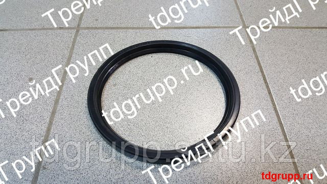 700.23.00.100 Манжета ведущего моста К-700