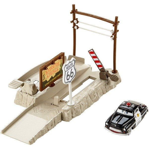 MATTEL: ТАЧКИ. УБЕЖИЩЕ НА ДОРОГЕ