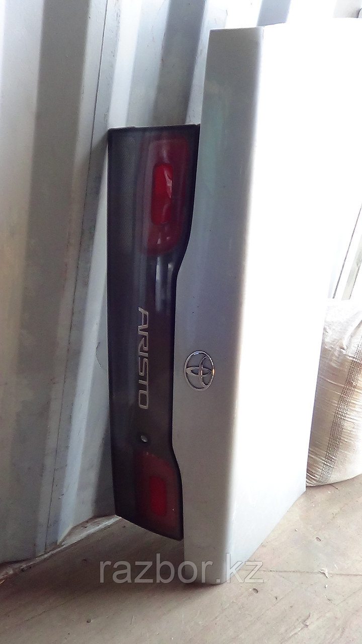 Крышка багажника Toyota Aristo - фото 1 - id-p45298133