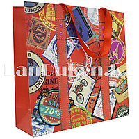 Подарочный пакет "Путешествия" 28*28 см (красный)