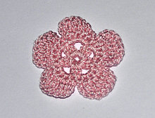 Цветок пятилепестковый вязаный - розовый