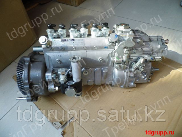 ME440803 Топливный насос Mitsubishi ME441215