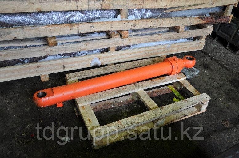 9309804 Гидроцилиндр ковша Hitachi ZX240-3