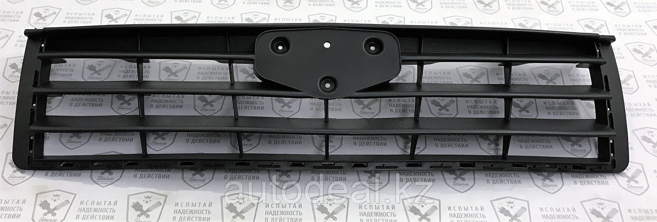 Решетка радиатора Geely X7 / Bumper grille