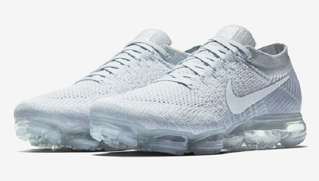 All white vapor air max sales