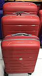 Карбоновый чемодан красный, фото 2