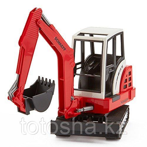 Bruder Мини экскаватор гусеничный Schaeff HR16