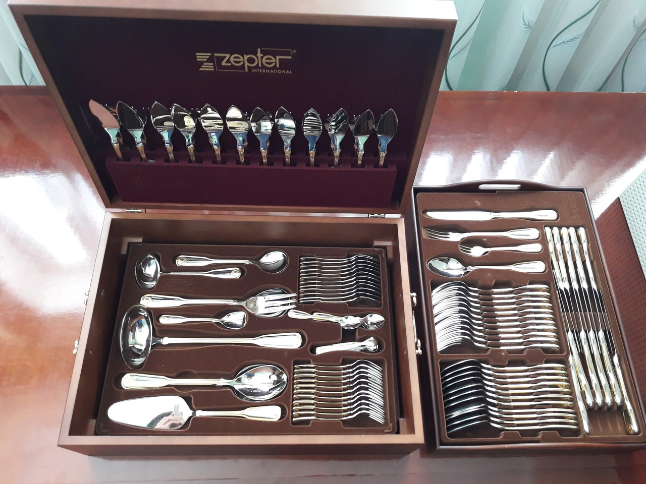 Цептер столовые приборы детские. Набор столовых приборов zepter. Набор столовых приборов zepter. Цептер сенатор столовые приборы. Zeper 100 silber столовые приборы.