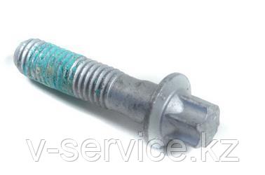 Болт крепления переднего стабилизатора W203(002 990 39 22)(MB)