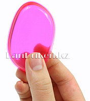 Спонж для макияжа KYLIE силиконовый двусторонний (розовый)