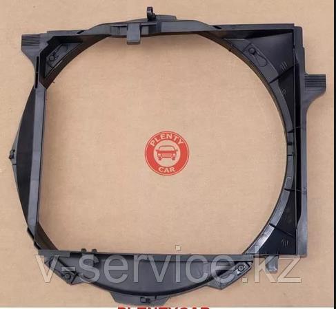 Диффузор радиатора M103(124 500 06 55)(MB)