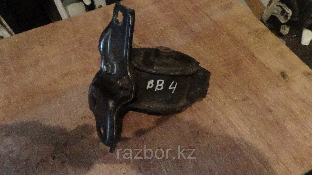 Подушка под КПП Honda Prelude