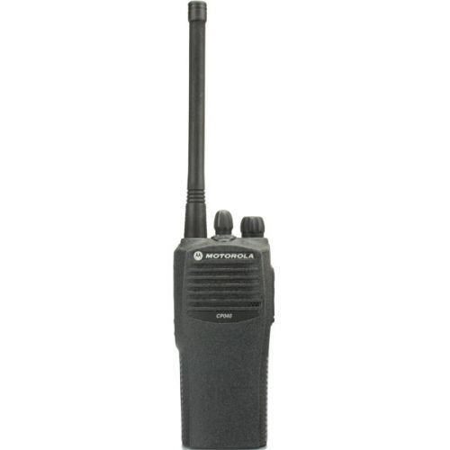 Motorola CP040 146-174МГц носимая рация (CP040 146-174МГц) - фото 1 - id-p46796344