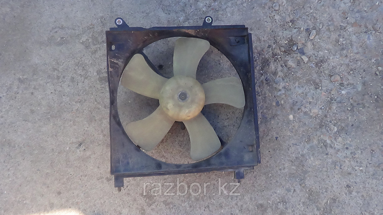 Вентилятор радиатора Toyota Caldina правый (ET196) - фото 1 - id-p46981788