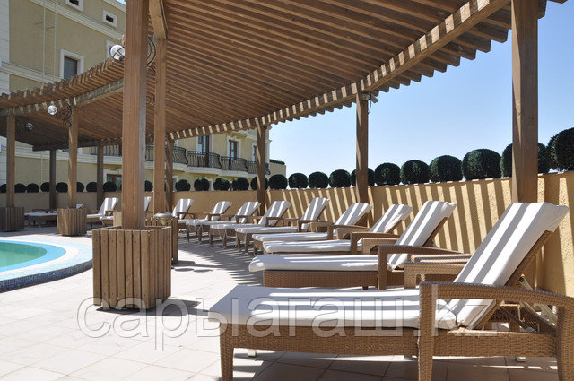 Порно видео: директорды ренжітті