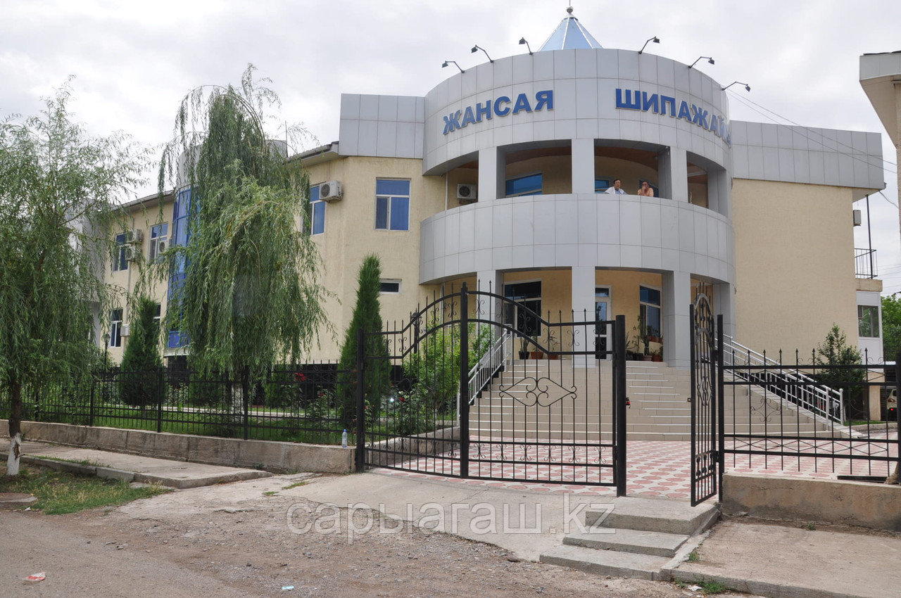 Үлгілі шұлықтағы аққұбаның порно видеосы Жұлдыздармен онлайн кино порно видеолар