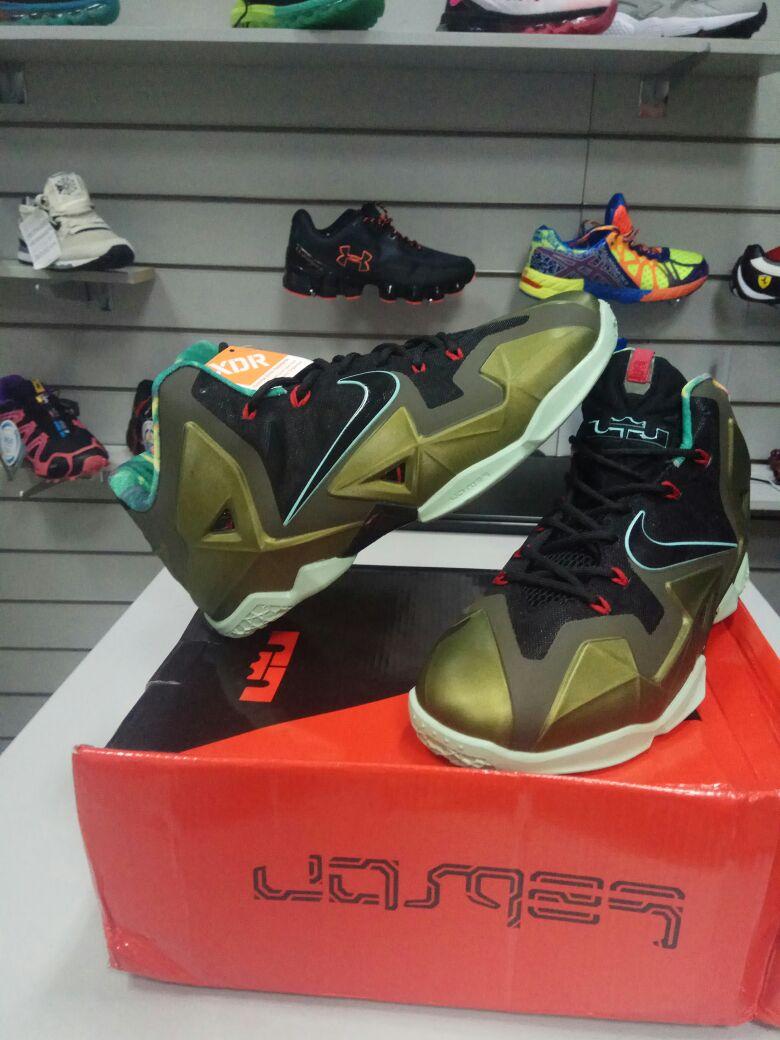 Баскетбольные кроссовки Nike Lebron 11 (XI) Low золото - фото 2 - id-p4454713