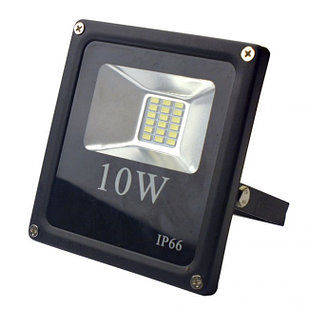 Светодиодный прожектор 10W 220V IP66 белый