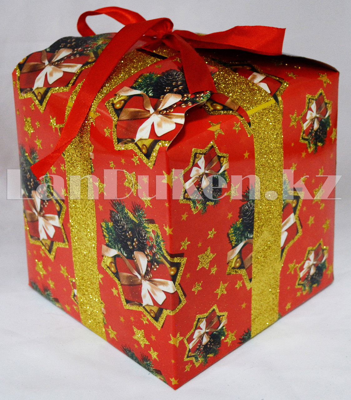 Подарочная новогодняя упаковка 17.5хh17.5 см (красная) - фото 1 - id-p47473505