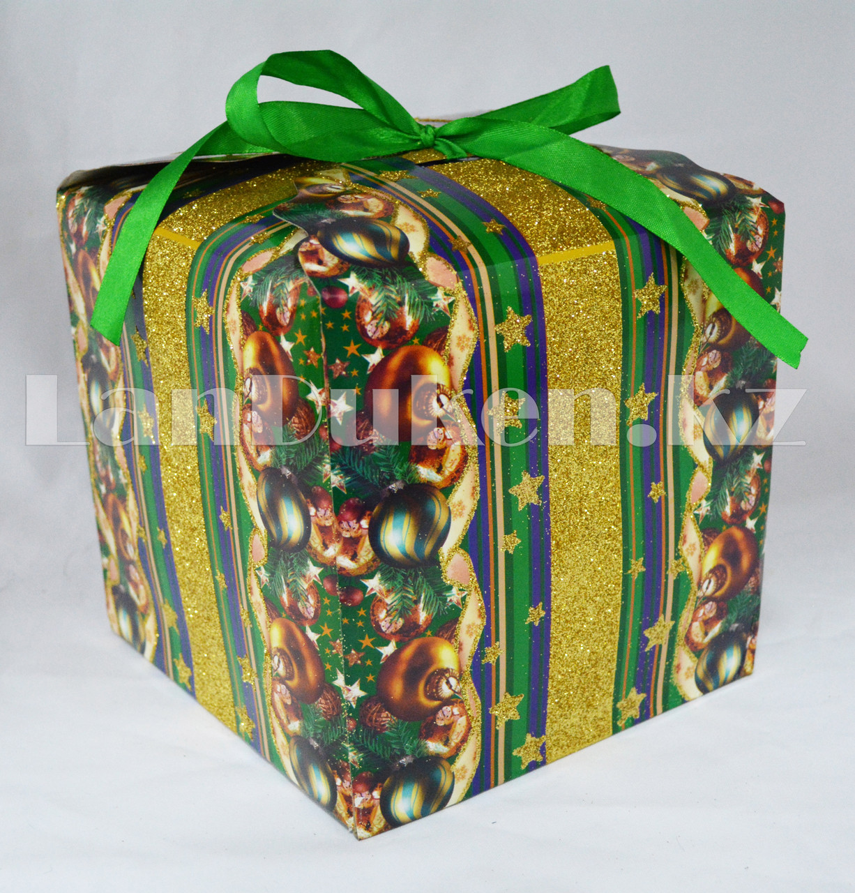 Подарочная новогодняя упаковка 13хh13 см (зеленая)