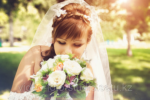 Порно күйеуі әйелін ғашығының артынан жалап жіберген