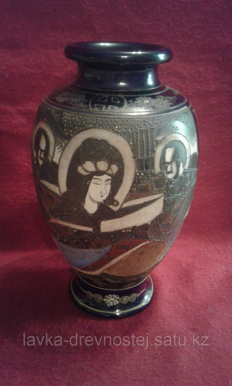 Антикварная японская ваза "Сцены из жизни богов" - фото 2 - id-p47595527