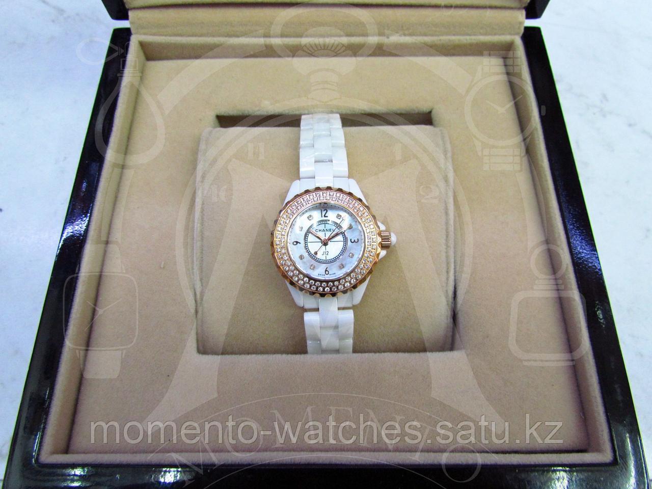 Женские часы Chanel