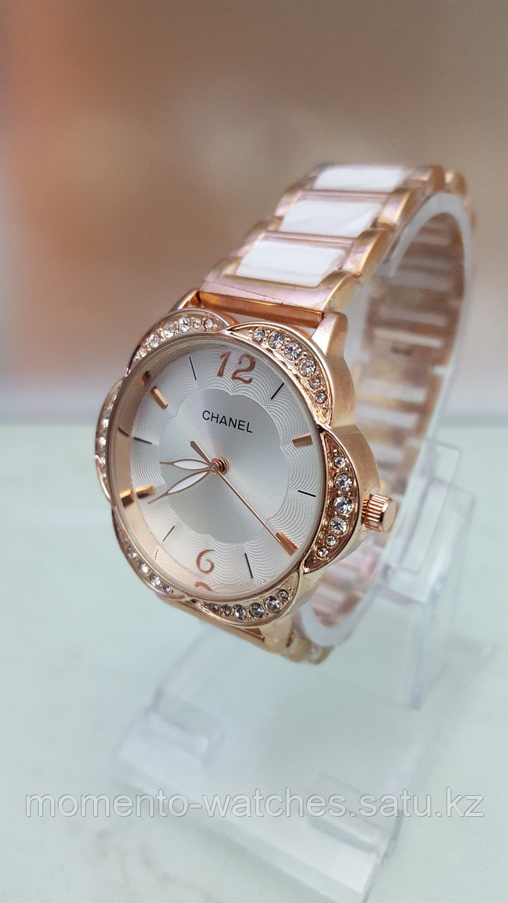 Женские часы Chanel