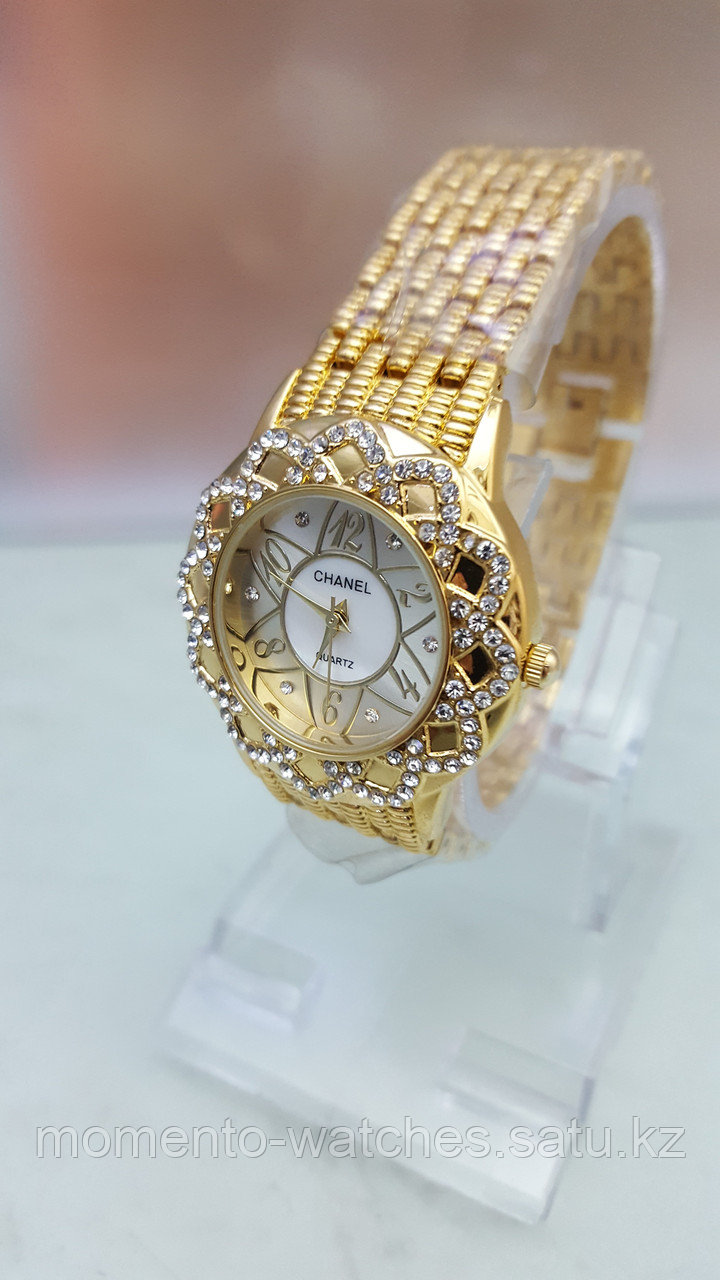 Женские часы Chanel