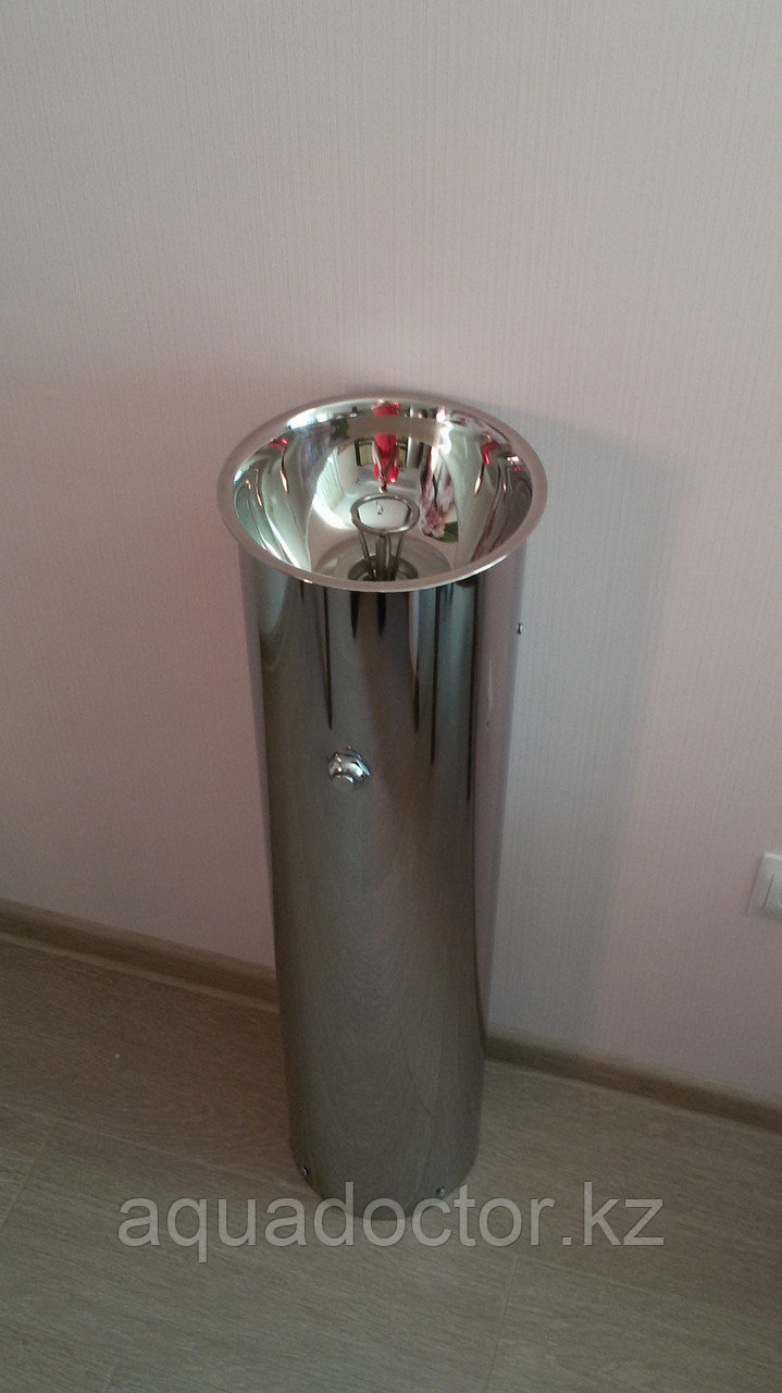Фонтан питьевой цилиндрический кнопка с боку ФП-600