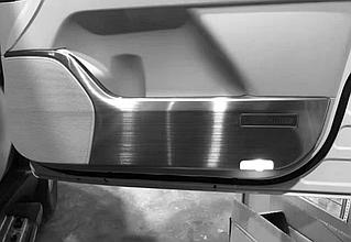 Металлические накладки на двери "Полированный алюминий" для Lexus LX570