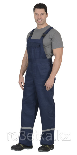 Ең қызықты киска пішінді фотосуреттер Қызды сүйіп, шешіндіру