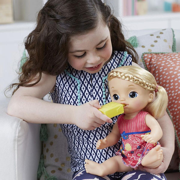 Hasbro Baby Alive C0957 Малышка у врача