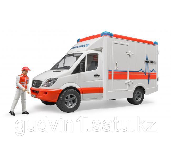 MB Sprinter скорая помощь с фигуркой водителя 02-536