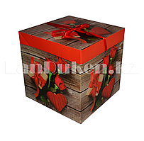 Подарочная упаковка 15*15 см (средняя) Букет роз и подарок