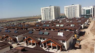 Коттеджный городок Назарбаев Университета 67 коттеджей, установлено 201 коллектор 30