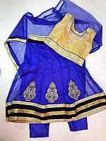 Индийский детский костюм Сальвар камиз (платье, платок и штанишки).
