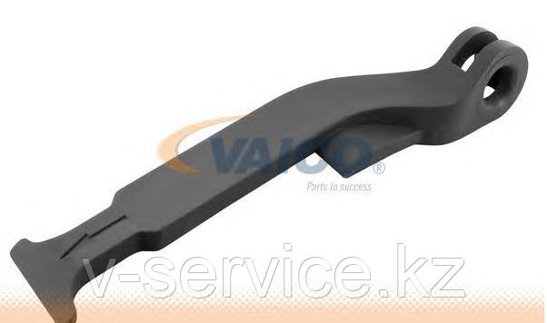 Рычаг капота W210(210 887 07 27)(MB)