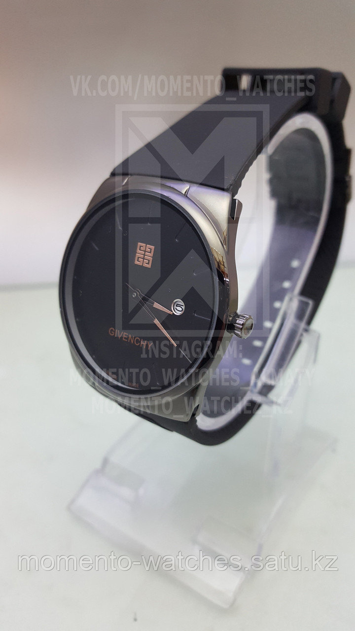 Часы Givenchy