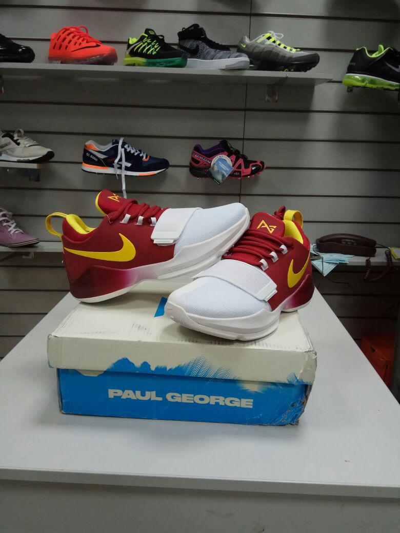 Баскетбольные кроссовки Nike PG1 from Paul George бело-красные
