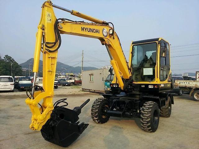 Колесный экскаватор HYUNDAI ROBEX R555W в аренду