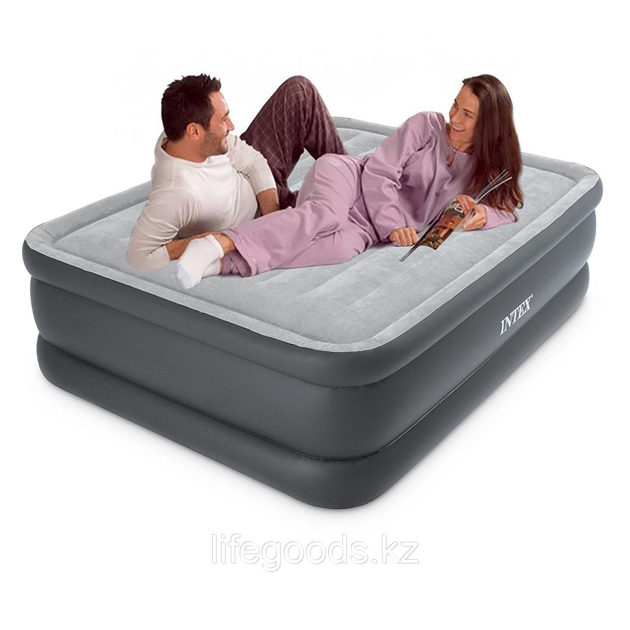 Двуспальная надувная кровать со встроенным насосом, Intex 64140