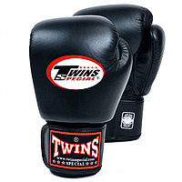Боксерские перчатки TWINS