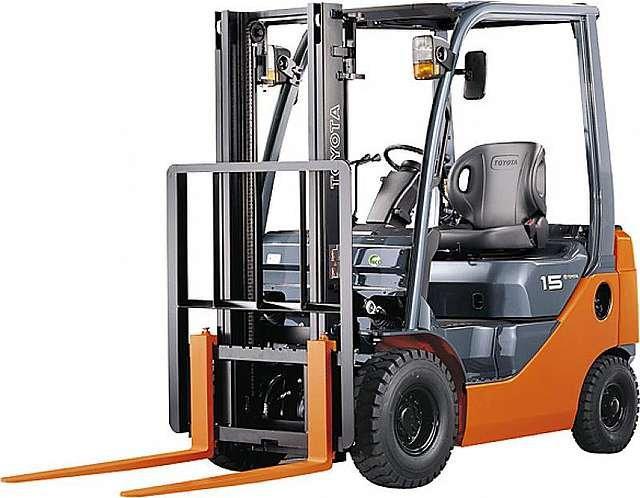 Вилочный погрузчик TOYOTA 02-8FG20 (бу)